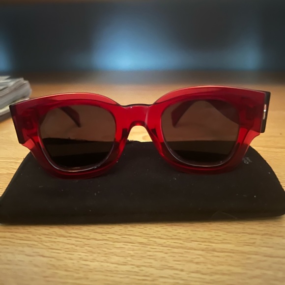 Celine authentic Fuchsia sunglasses - Picture 5 of 10